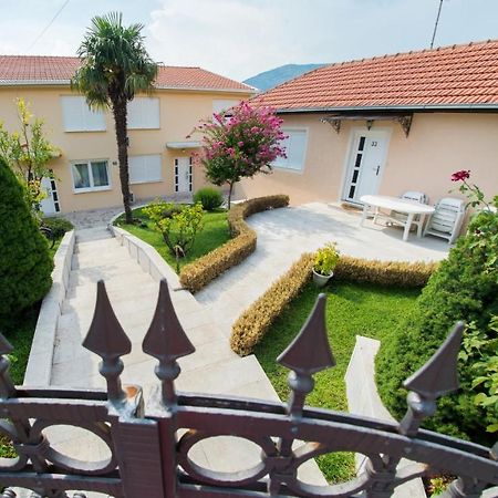 Guest House Agava Μόσταρ Εξωτερικό φωτογραφία