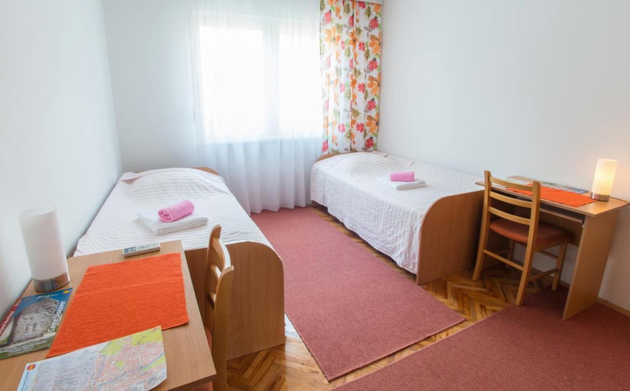 Guest House Agava Μόσταρ Εξωτερικό φωτογραφία